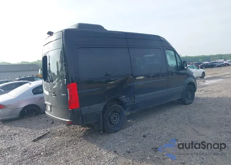 2024 Mercedes-Benz Sprinter 2500 Standard Roof 4-Cyl Diesel Ho z USA, uszkodzony, nr VIN W1Z4NFHYXRP658811